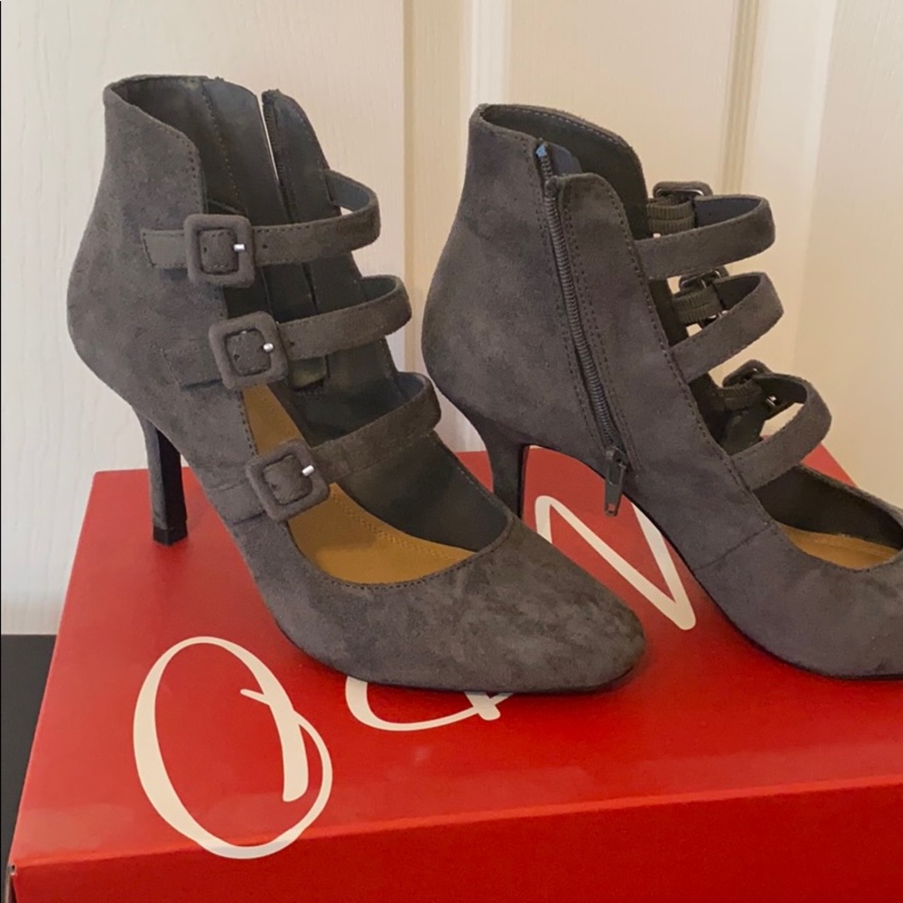 Pumps - Picture 4 of 6